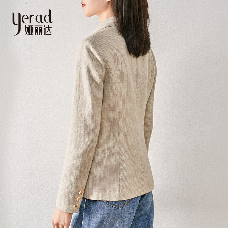 娅丽达女装韩版西装外套女2019秋季新款宽松休闲短款女士上衣I7514