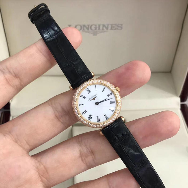 浪琴(LONGINES)优雅系列石英女表真皮镶钻盘L4.307.9.81.0 奢华时尚珍珠贝母小表盘