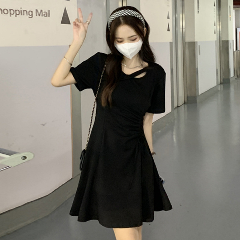黑色连衣裙女年夏季新款小个子抽绳显瘦气质修身赫本风短裙子