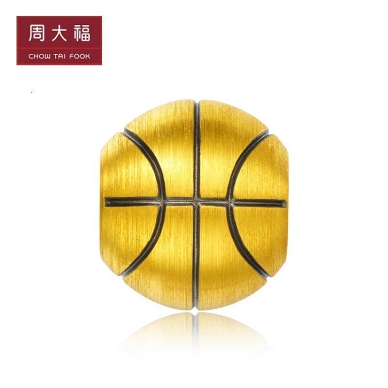 周大福金吊坠运动达人篮球转运珠足金金吊坠R19094