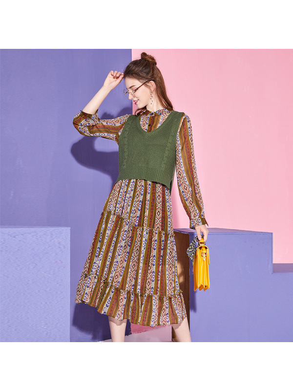 依尚街区复古印花两件套女2018秋新款时尚百搭港风潮流显瘦套装