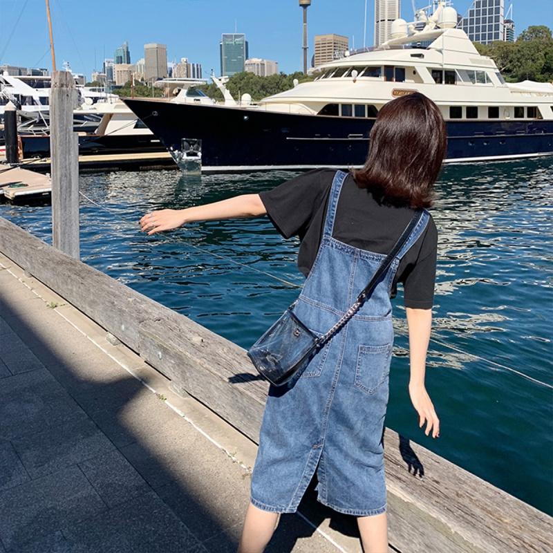 如熙减龄森系显瘦背带牛仔裙流行时尚怪味少女裙