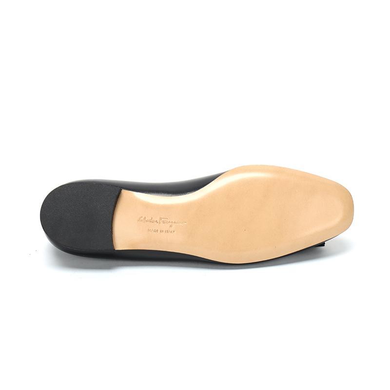 Salvatore Ferragamo 萨瓦托·菲拉格慕 女士牛皮双蝴蝶结平底鞋 0672615