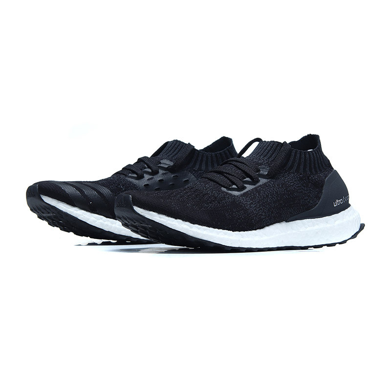 【自营】adidas阿迪达斯男子跑步鞋ULTRABOOST休闲运动鞋