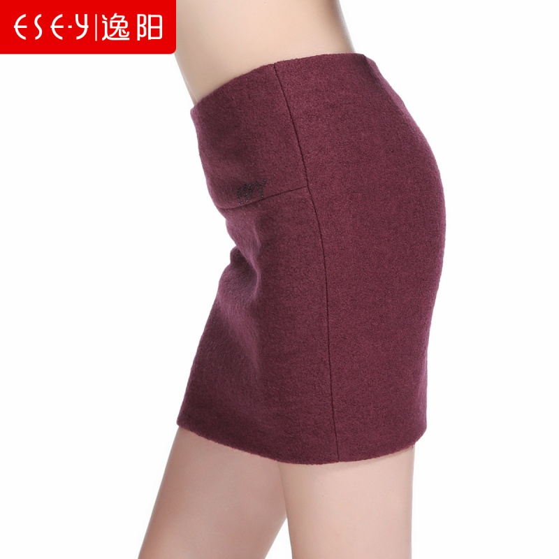 羊毛呢子打底包臀裙后拉链纯色简约短裙2018秋冬新款女正品4843