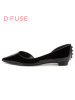 D：Fuse/迪芙斯牛漆皮尖头铆钉侧空低跟单鞋女鞋DF61113089