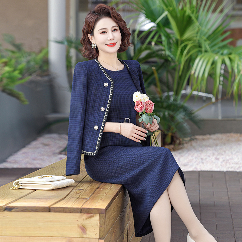 新款妈妈两件套女装40岁中年女装60岁年春季新品连衣裙女士新