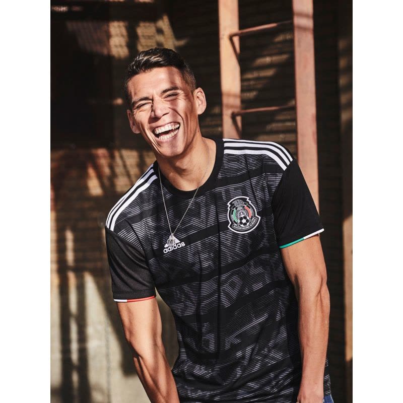 Adidas T DP0206