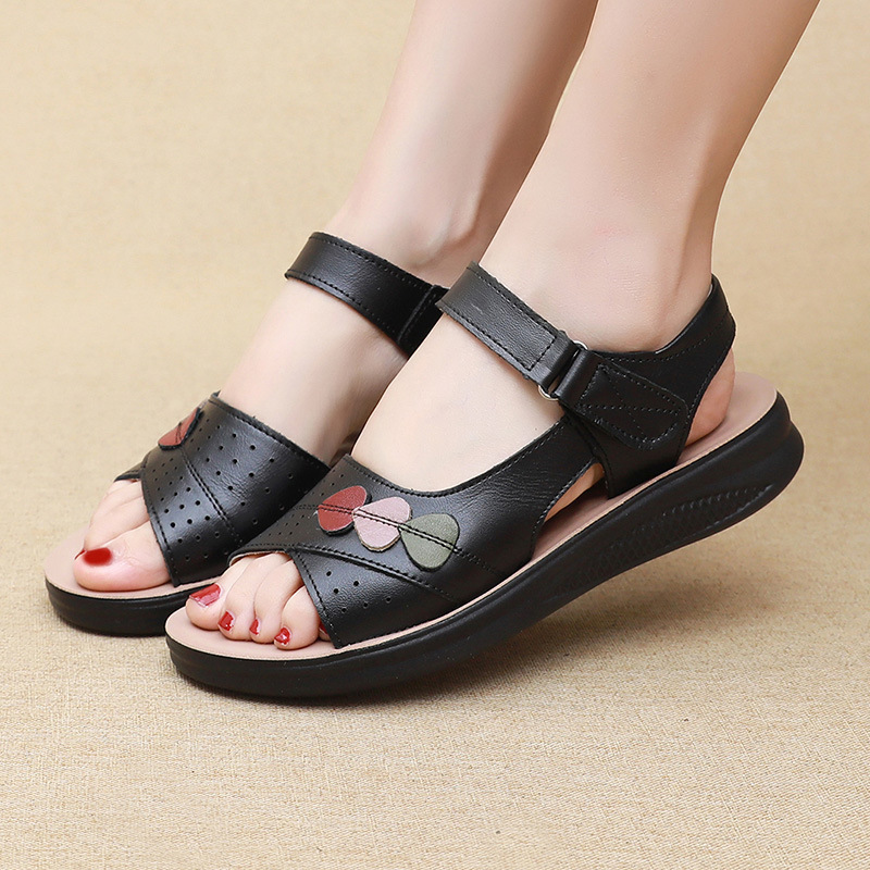 新款真皮女式凉鞋软底百搭凉鞋中老年妈妈凉拖直销