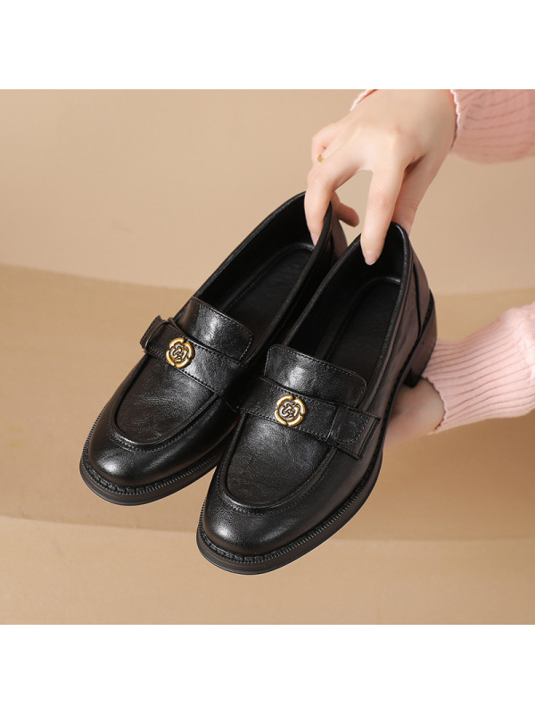 25英伦风复古乐福鞋女牛皮低跟圆头加绒棉鞋女新款软底粗跟小皮鞋