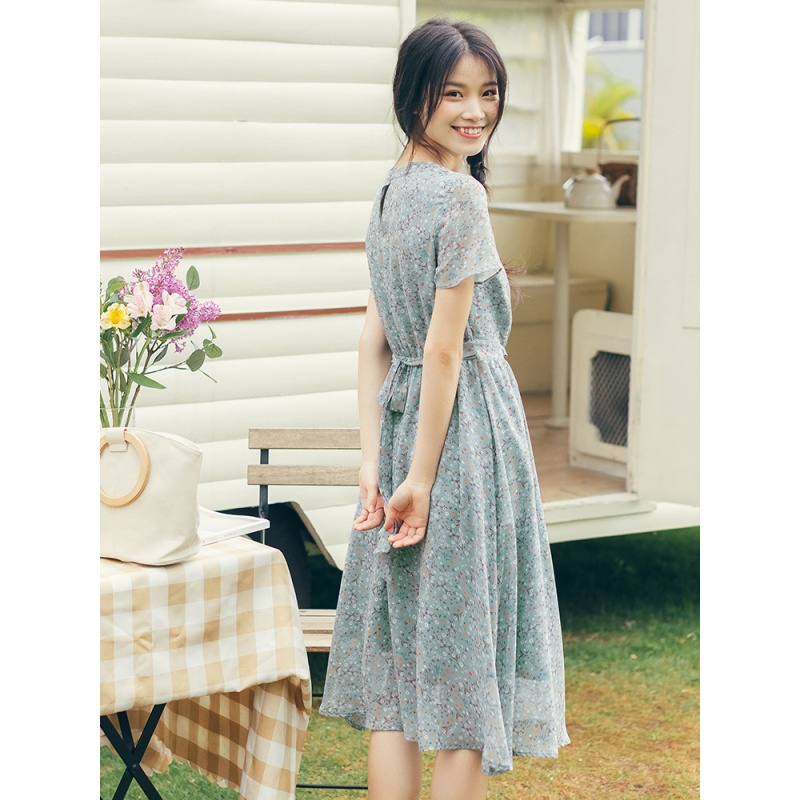 茵曼裙子女2019夏季新款气质花边镂空碎花雪纺连衣裙女短款小个子