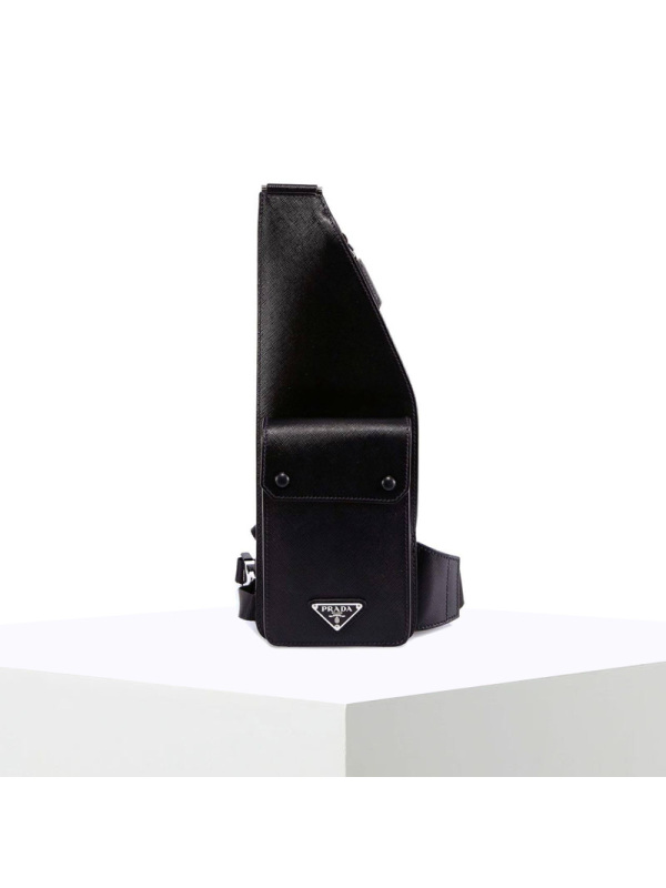 预订 PRADA普拉达 Saffiano 皮革斜挎包 2VH075