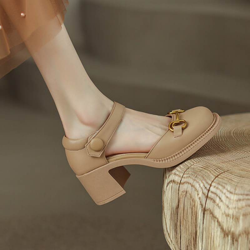 格瑞迪欧粗高跟包头凉鞋女夏季新款女鞋牛皮包跟一字扣带中空四季鞋