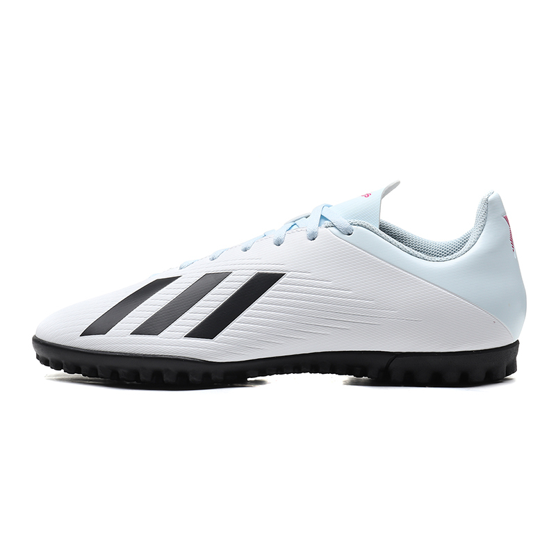 阿迪达斯adidas足球鞋