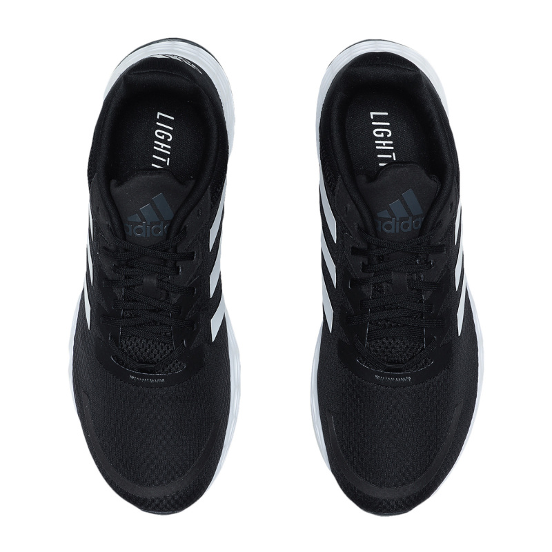 阿迪达斯adidas跑步鞋