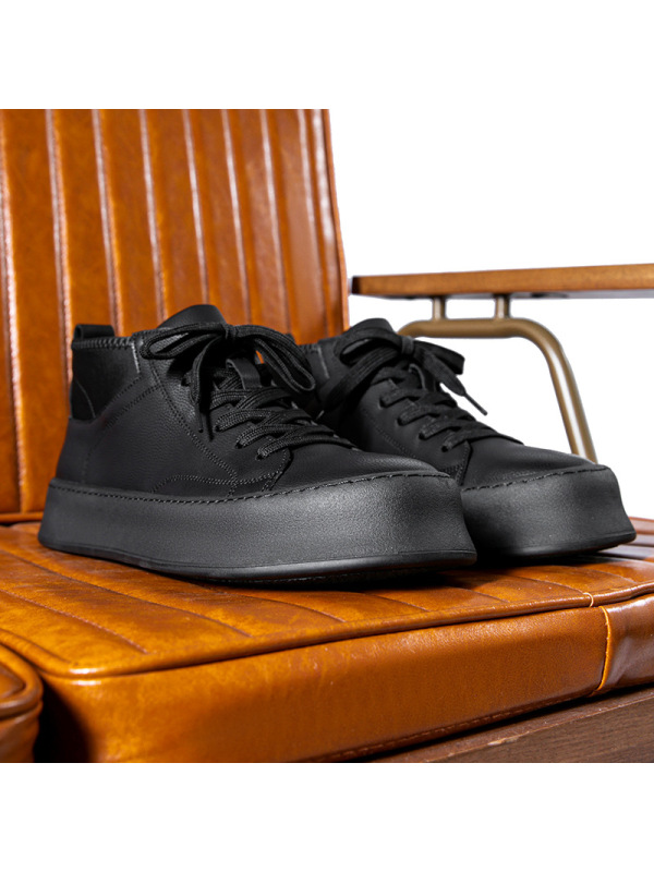 男鞋日系加绒高帮板鞋秋冬真皮厚底耐磨马丁靴户外休闲工装靴