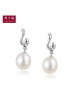 周大福时尚优雅925银珍珠耳钉AQ32585