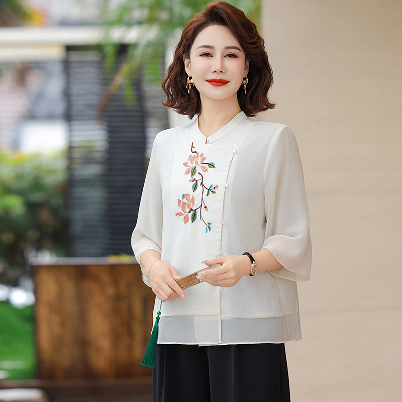 妈妈装中式女装大码休闲中老年上衣时尚刺绣女装中年衣服60岁夏装