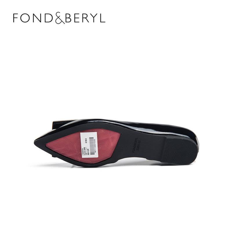 Fondberyl/菲伯丽尔方扣漆面牛皮女单鞋FB71114002图片
