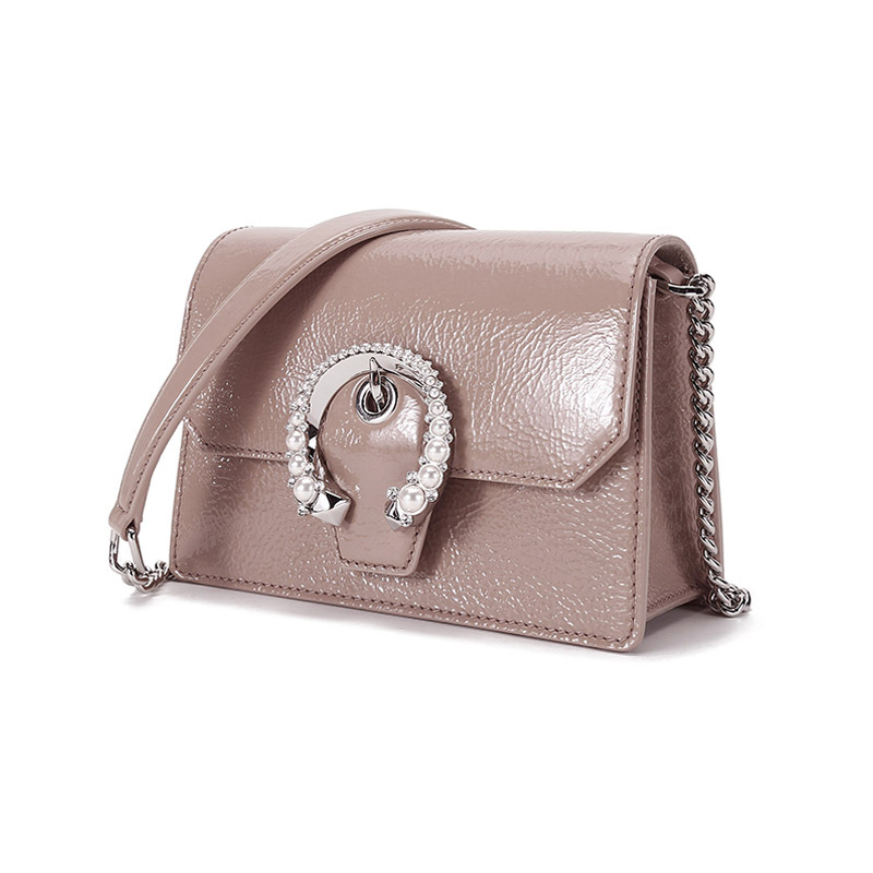 周仰杰 JIMMY CHOO 女士 漆皮 单肩斜挎包MADELINE CROSSBODY NFW