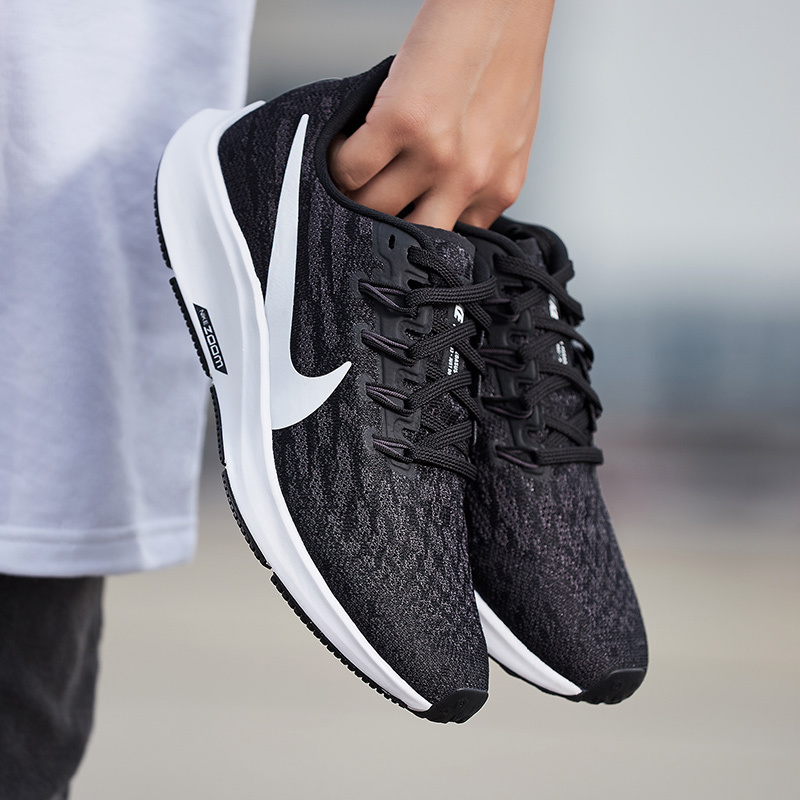 NIKE耐克女鞋跑步鞋ZOOM系列飞马36低帮休闲运动鞋AQ2210