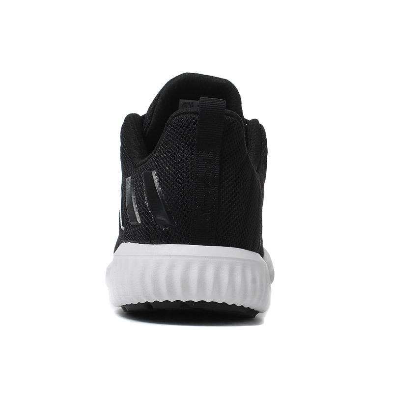 阿迪达斯adidas跑步鞋