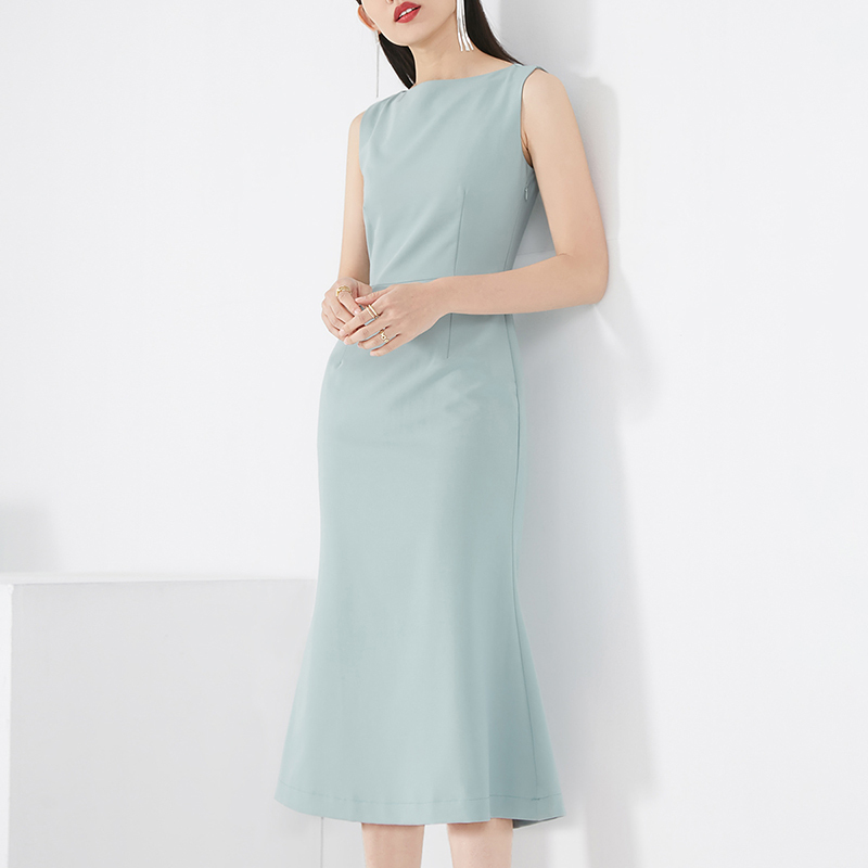 晚白2021春季新品通勤常规时尚纯色圆领无袖高腰修身背心连衣裙女