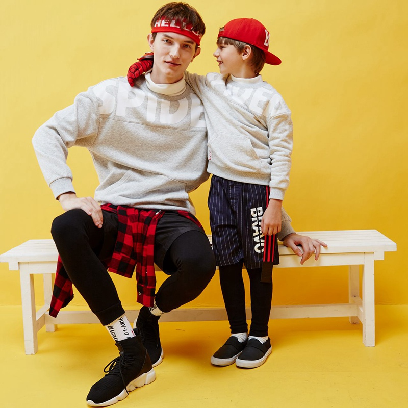 moomoo童装亲子装男童蜘蛛侠肩部印花套头卫衣新款父子装套头衫606517