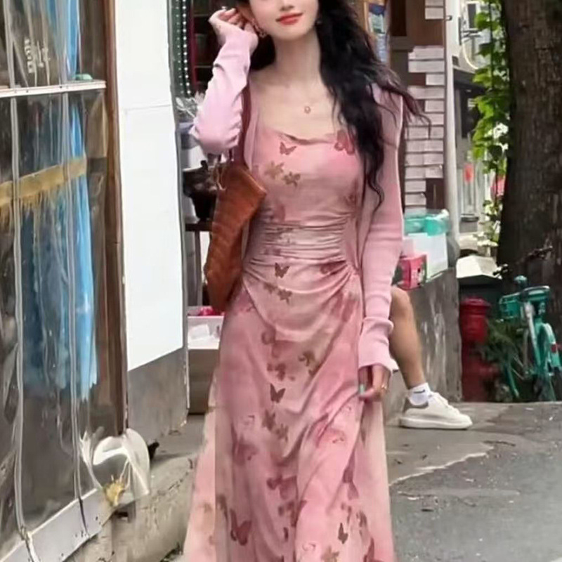 碎花吊带连衣裙女春秋季新款收腰显瘦设计感小个子外搭开衫两件套
