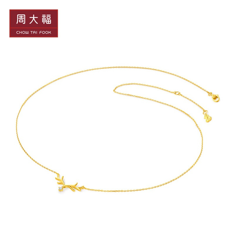 周大福17916系列一鹿有你22K金彩金钻石鹿角项链吊坠NU1977