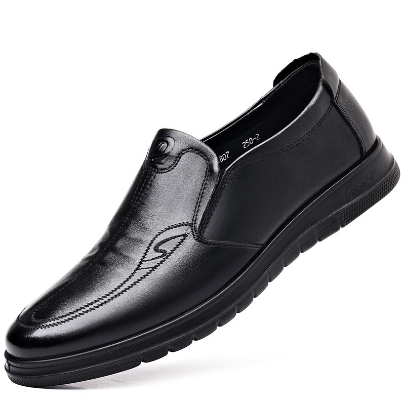 男鞋新款真皮商务休闲皮鞋男士软底软皮透气一脚蹬中老年爸爸鞋