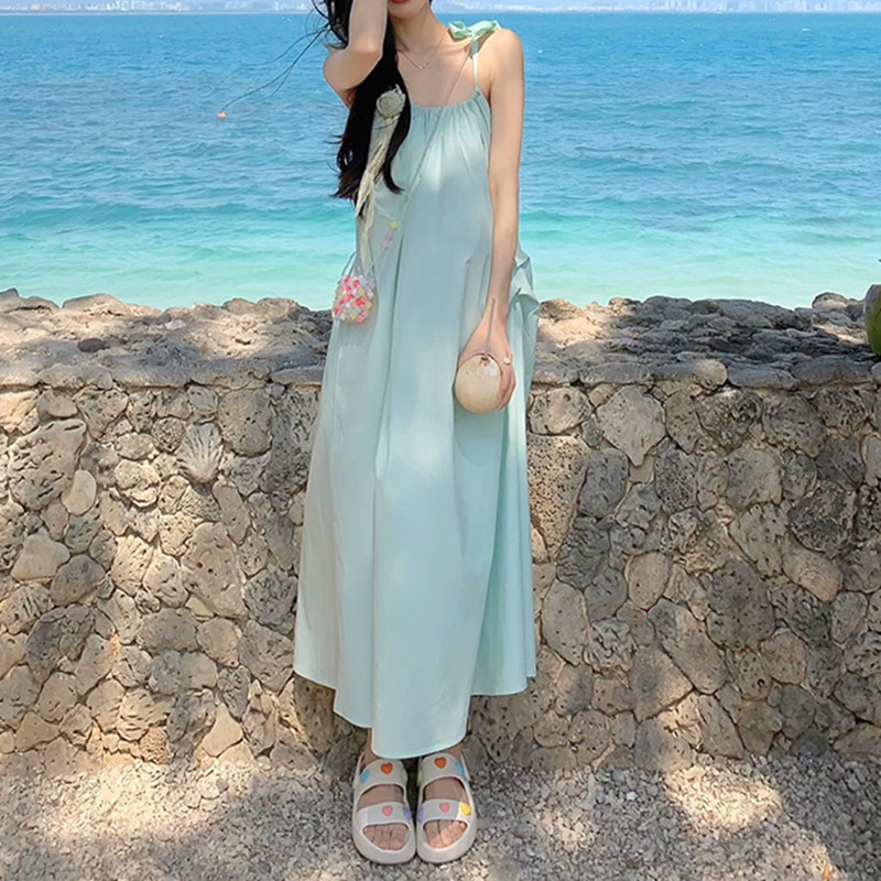 dbmg法式设计感小众吊带连衣裙女夏装无袖露背海边度假沙滩长裙