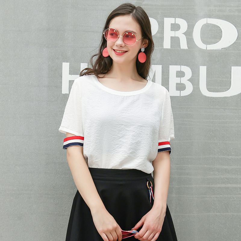 依尚街区女衬衫2018夏季新款时尚韩版气质淑女圆领短袖镂空修身白色上衣潮