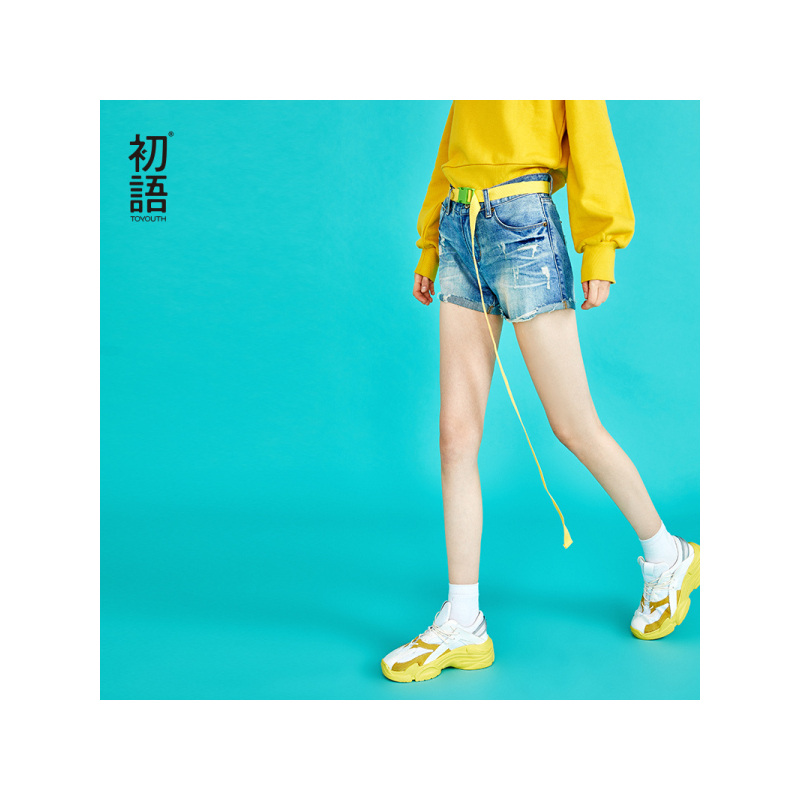 初语洗水抓须破烂翻边牛仔短裤