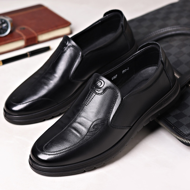 男鞋新款真皮商务休闲皮鞋男士软底软皮透气一脚蹬中老年爸爸鞋