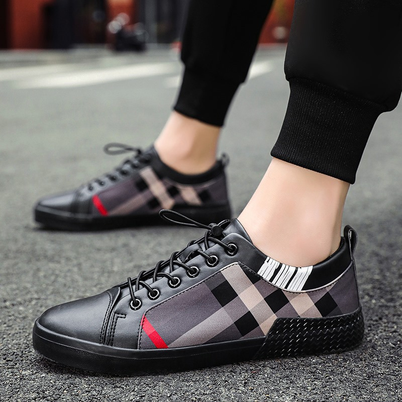策霸鞋子男2021春季新款超迁皮男士休闲鞋时尚运动板鞋潮个性格子男鞋