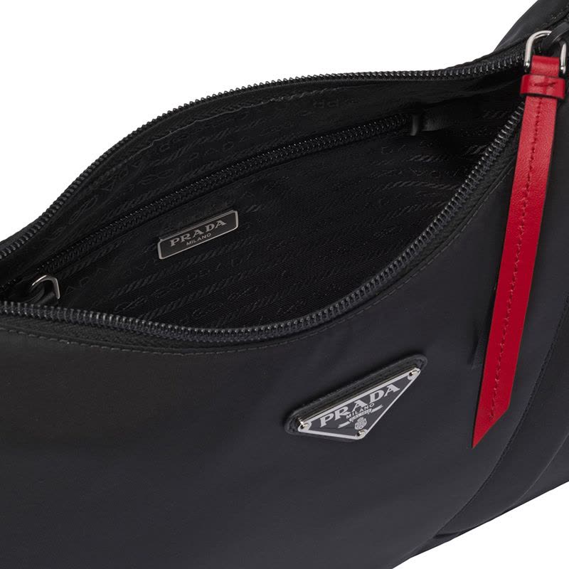 【预定】20春夏款PRADA Black Nylon Hobo手袋 30*18*6.5CM图片