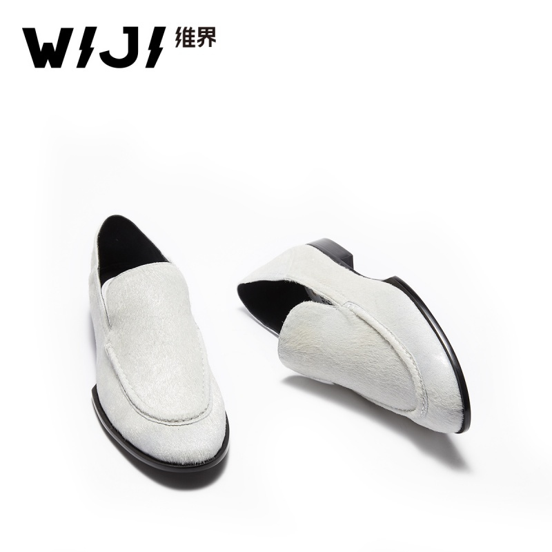 WIJI2018维界秋冬新款女鞋浅口懒人一脚蹬乐福鞋时尚街拍平底休闲
