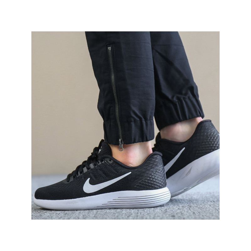 NIKE耐克女鞋冬季登月网面透气运动跑步休闲鞋843726-001