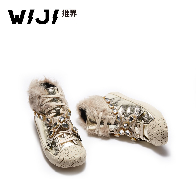 WIJI2018时尚新款欧美街头休闲潮鞋个性舒适透气圆头珍珠点缀女鞋