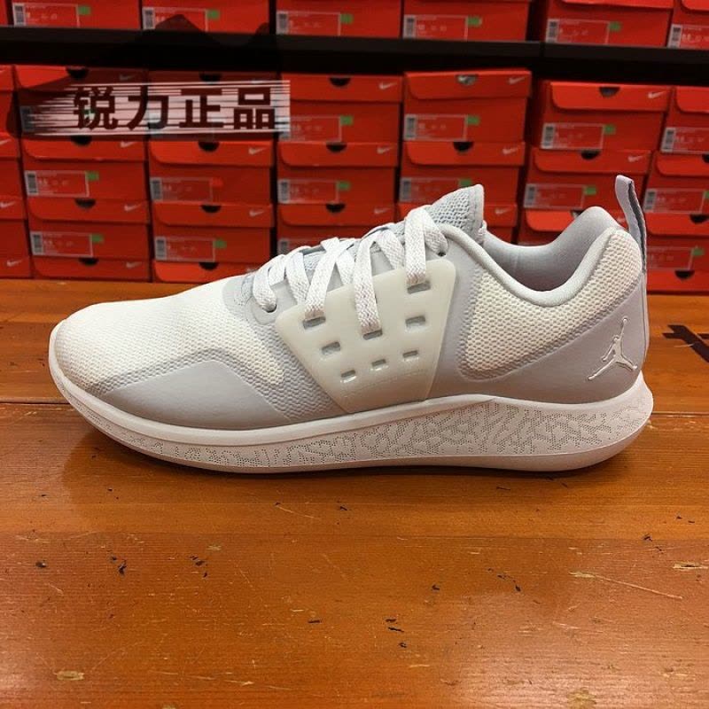 酷动城 NIKE/耐克 男子低帮舒适透气篮球鞋运动鞋AA4302-100图片