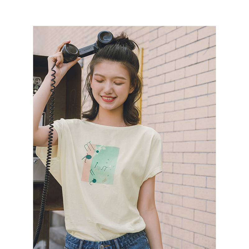 茵曼t恤女2019夏装新款纯棉船领蝙蝠袖休闲宽松百搭文艺印花上衣