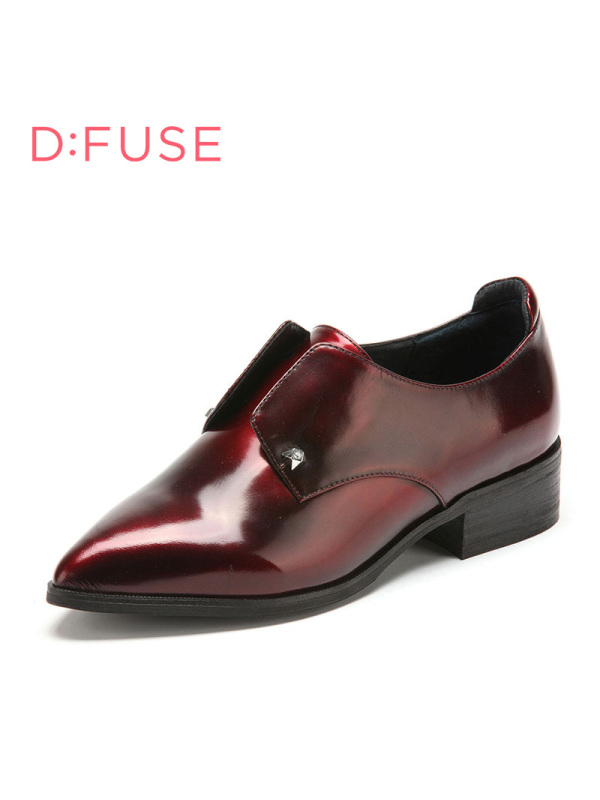 D：Fuse/迪芙斯秋新款牛皮铆钉水钻尖头中跟单鞋女鞋DF53114028