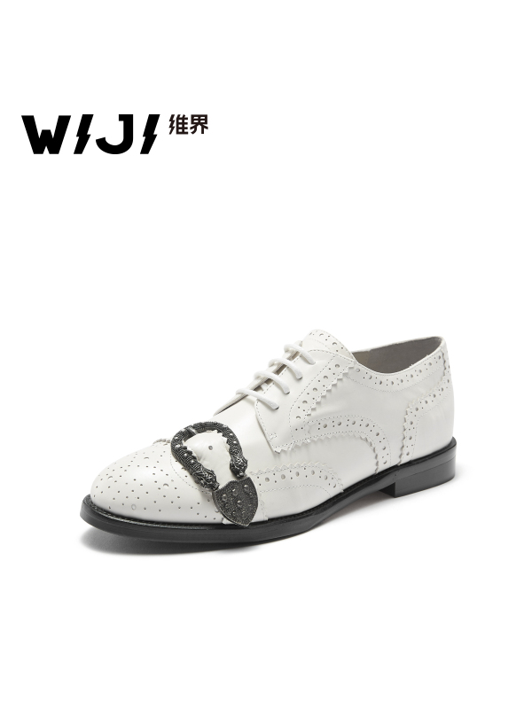 WIJI2018春夏家新款尖头单鞋时尚潮流布洛克雕花女鞋胎牛皮小皮鞋
