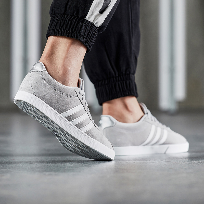 adidas女鞋板鞋低帮网球文化休闲运动鞋AW4209
