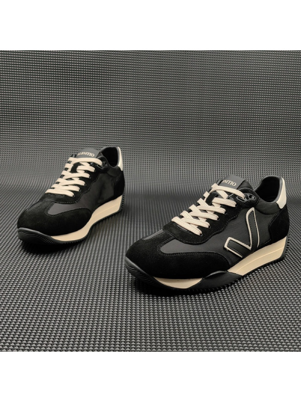 男生黑色真皮板鞋男款潮鞋头层牛皮欧洲站男鞋男士春夏透气休闲鞋