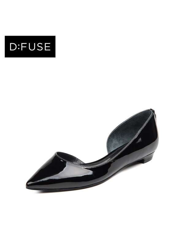 D：Fuse/迪芙斯牛漆皮尖头铆钉侧空低跟单鞋女鞋DF61113089