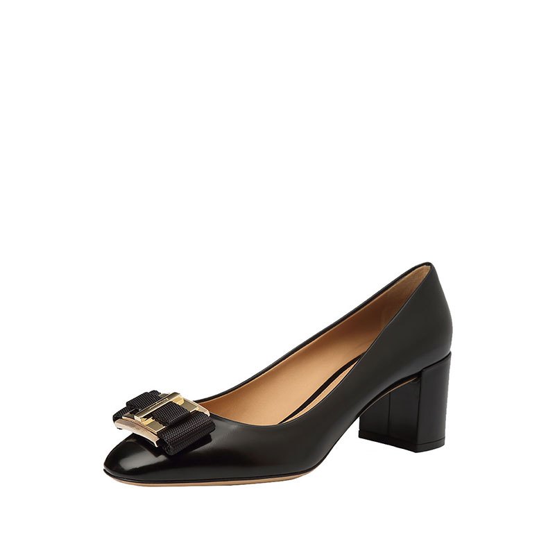 FERRAGAMO PRATOVARA金属缎面蝴蝶结女士中跟鞋 672625NERO