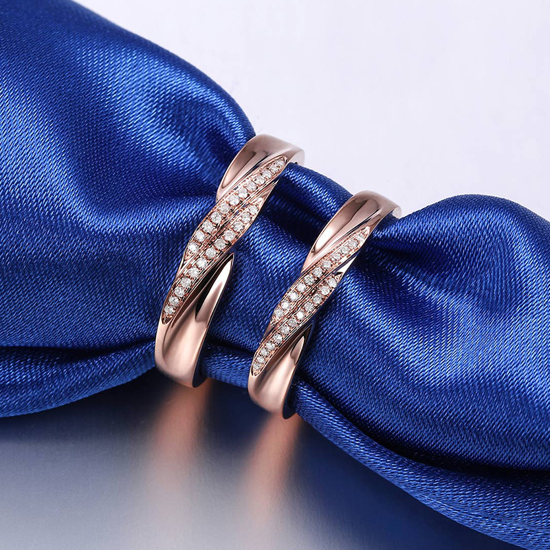 周六福玫瑰18k金情侣钻石女戒806b