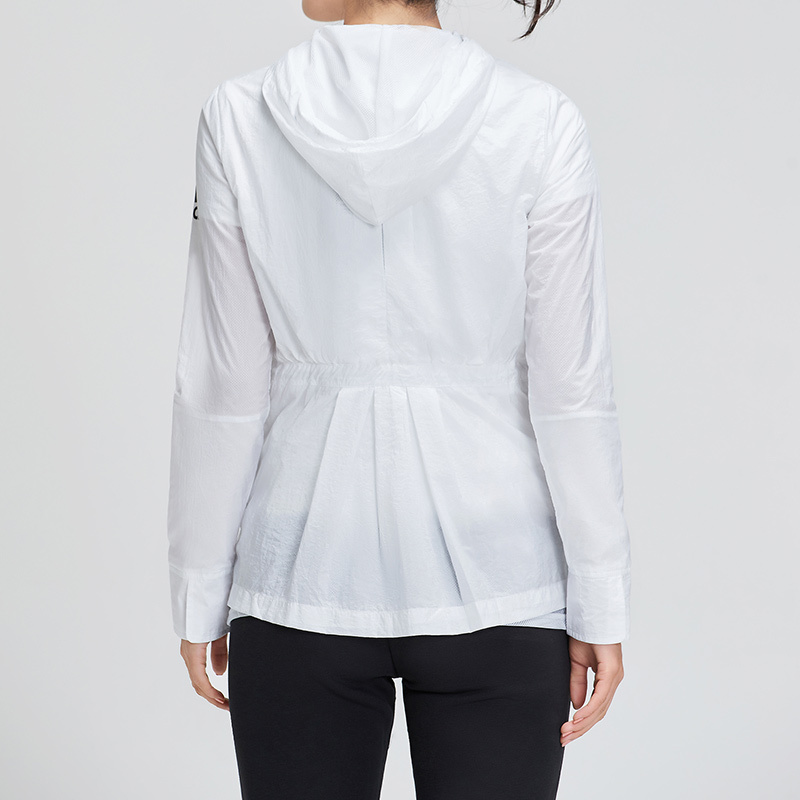adidas女服外套夹克梭织休闲运动服EA3106